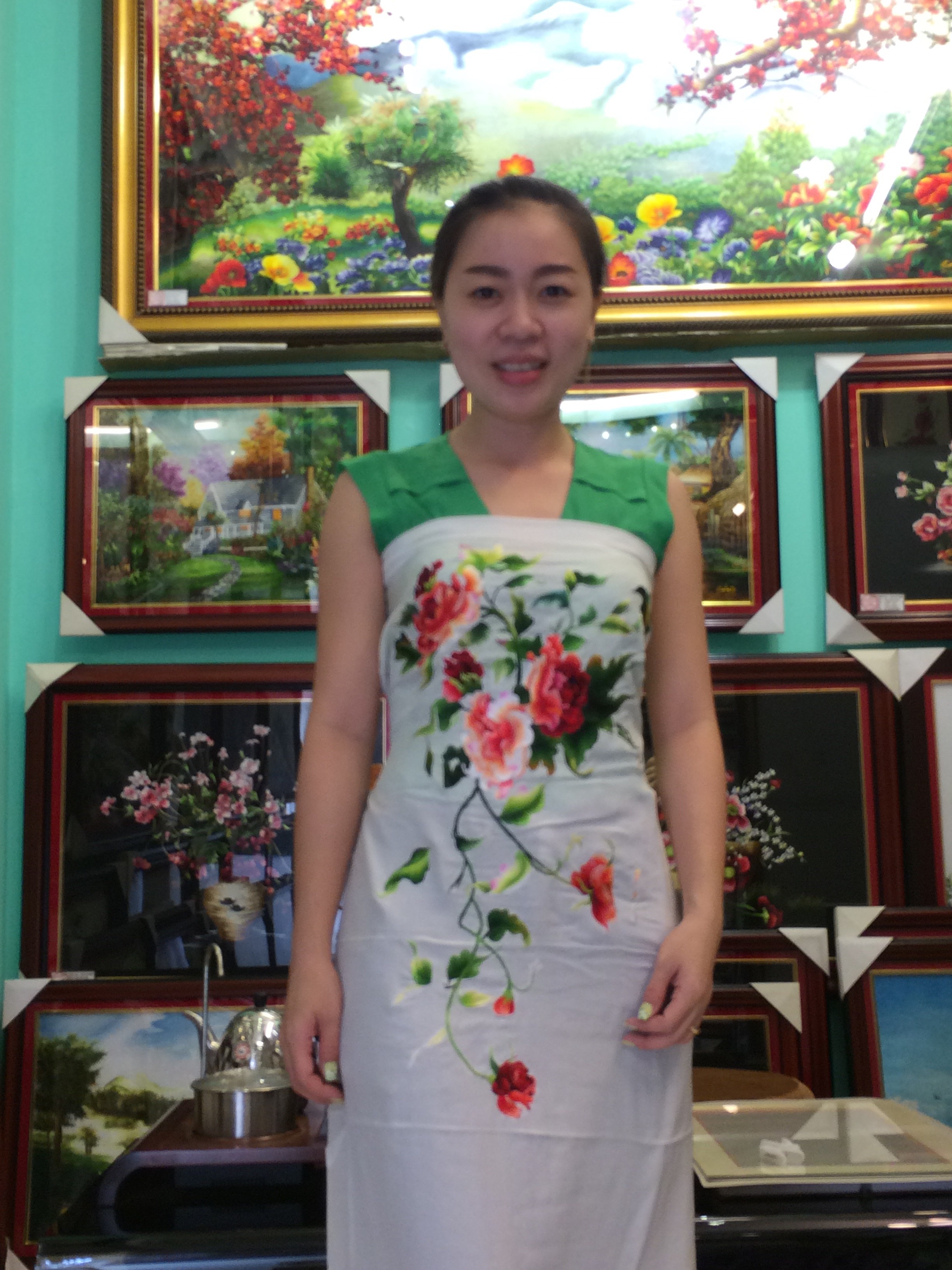 Áo dài thêu 'Mẫu thêu hoa Hồng (914)'