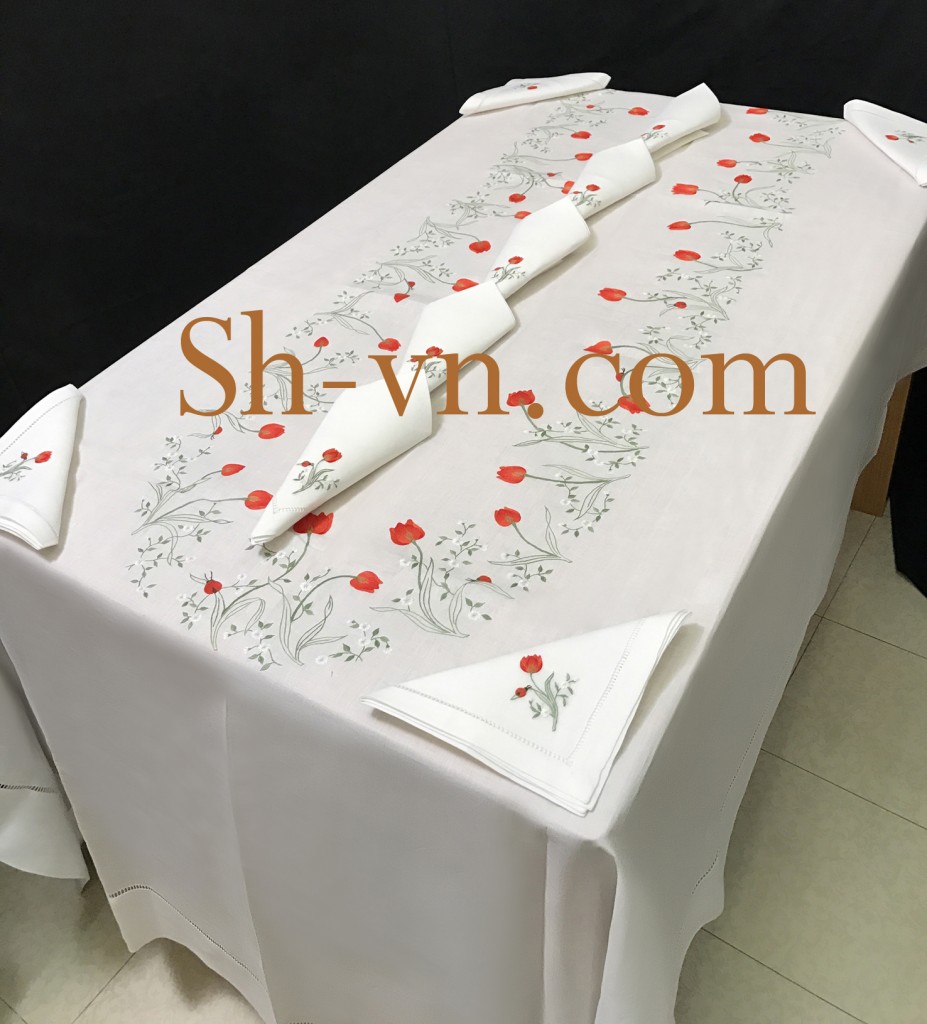 Khăn trải bàn thêu tay 'Họa tiết hoa Tulip (3)' Khan-trai-ban-theu-tay (3)