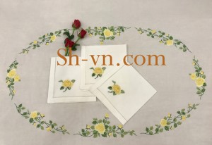 Hand emberoidered cloth ‘Table-cloth pattern (77)’