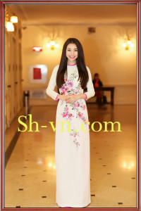 Áo dài thêu đẹp 'Áo dài thêu 213'