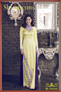 Áo dài thêu tay hoa cúc 'Mẫu thêu hoa 706'