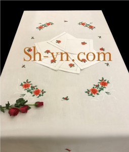 Khăn bàn thêu tay 'Mẫu hoa Trạng Nguyên (111)'