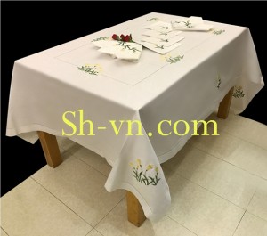 Khăn thêu tay cao cấp 'Mẫu hoa Ly (206)'