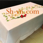 Khăn lụa thêu tay 'Mẫu lá thu phong 252'