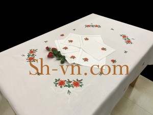 Mẫu thêu khăn trải bàn 'Mẫu thêu hoa Trạng Nguyên (910)' Mẫu thêu khăn trải bàn 'Mẫu thêu hoa Trạng Nguyên (910)'