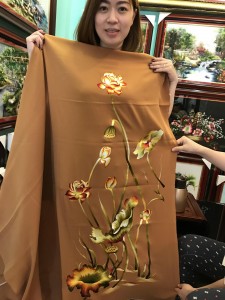 ao-dai-theu-tay-Sai-Gon-2-Hoa Sen 2