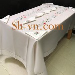 Khăn thêu tay trải bàn 'Họa tiết vườn hoa 1025'