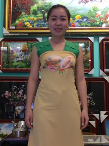 Vải áo dài thêu tay 'Mẫu thêu hoa 907'