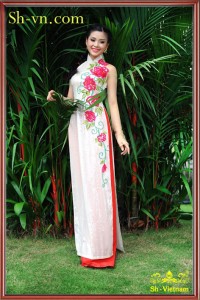 Các Mẫu Áo Dài Thêu Đẹp ‘Mẫu thêu hoa (413)’