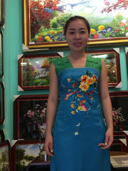 Áo dài thêu 'Mẫu thêu hoa Panse (10)' Áo dài thêu 'Mẫu thêu hoa Panse (10)'