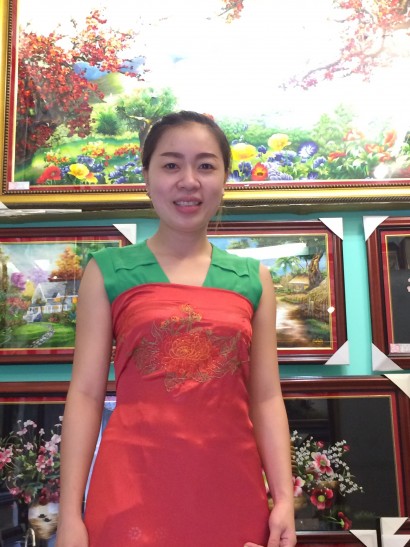 Áo dài thêu 'Mẫu thêu hoa Cúc đại đóa (912)' Áo dài thêu 'Mẫu thêu hoa Cúc đại đóa (912)'