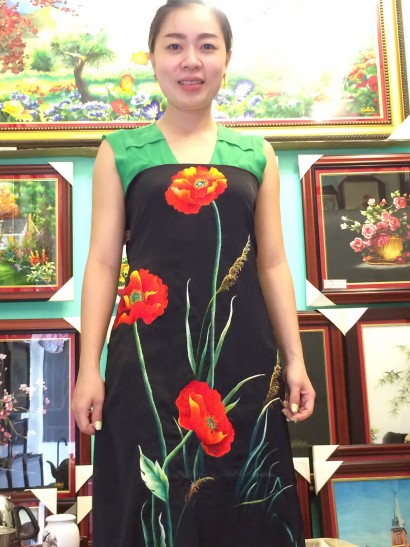 Áo dài thêu 'Mẫu thêu hoa Poppy (911)' Áo dài thêu 'Mẫu thêu hoa Poppy (911)'