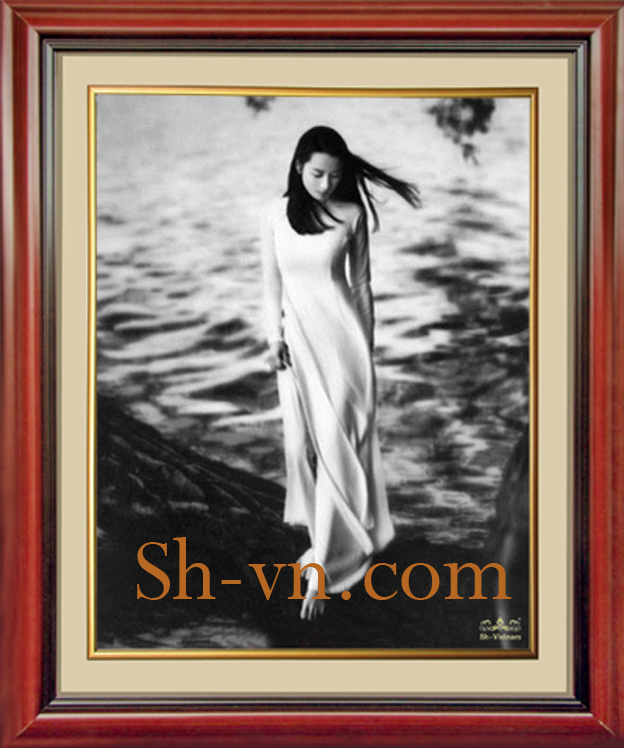 Tranh thêu Nha Trang 'Thiếu nữ Việt Nam (49)'