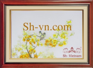 Tranh thêu tay hoa mai "Nụ xuân"