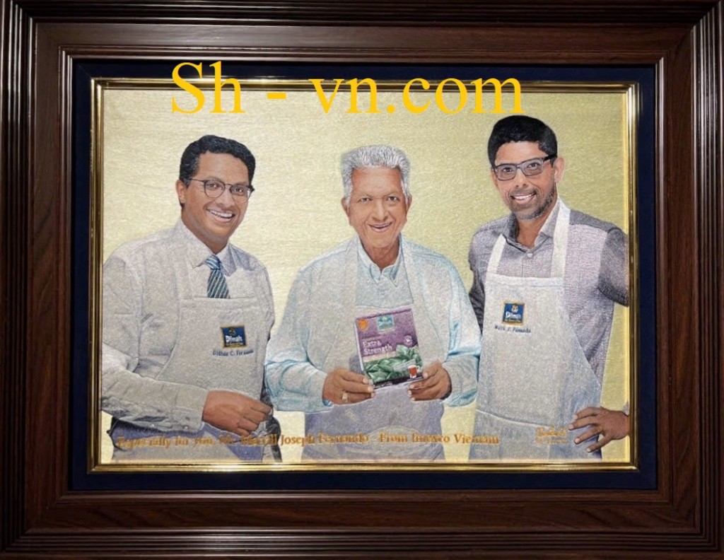 Tranh thêu chân dung 'Chân dung Gia đình Dilmah' Tranh-theu-chan-dung-sh (6)