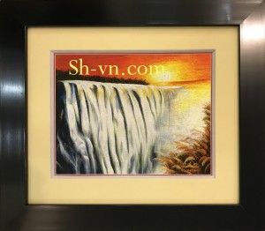 Tranh thêu phong cảnh ‘Thác đổ đêm hè (135)’