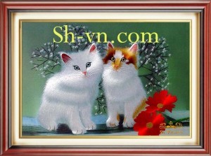 Tranh-thêu-lụa-‘Mèo-may-mắn’-300x223