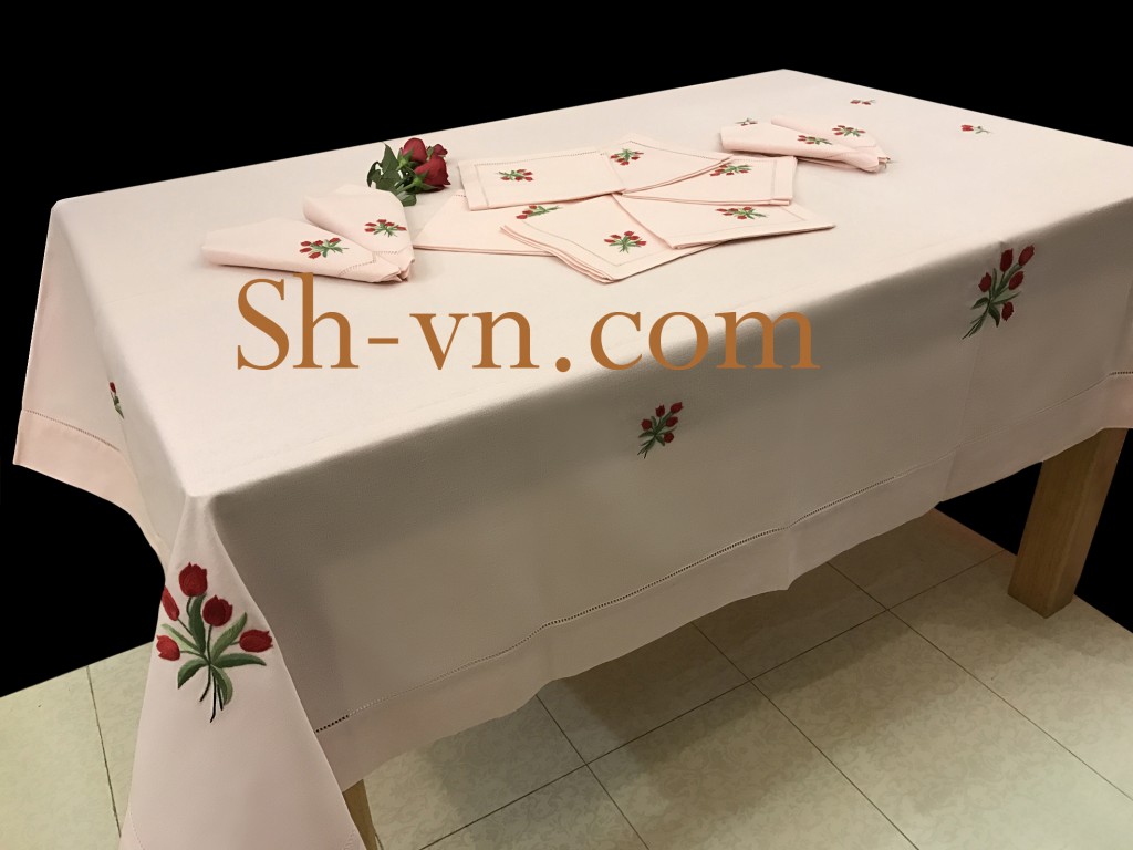 Khăn trải bàn thêu tay đẹp tại TPHCM "Họa tiết hoa Tulip (700)" Khan-trai-ban-theu-tay-dep-tai-tphcm (52)