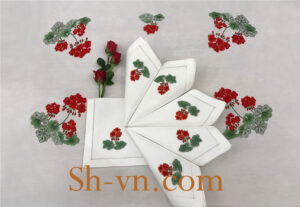 Mẫu Khăn Thêu Tay Cao Cấp TPHCM 'Họa tiết Hoa Muồng Đỏ' top-100-nhung-mau-khan-theu-tay-cao-cap-tphcm (1)